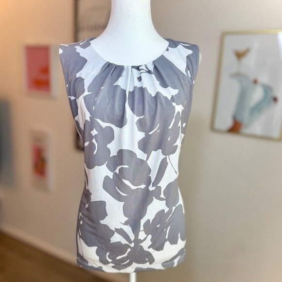 Calvin Klein Floral Gray Sleeveless Tank Top Size XL